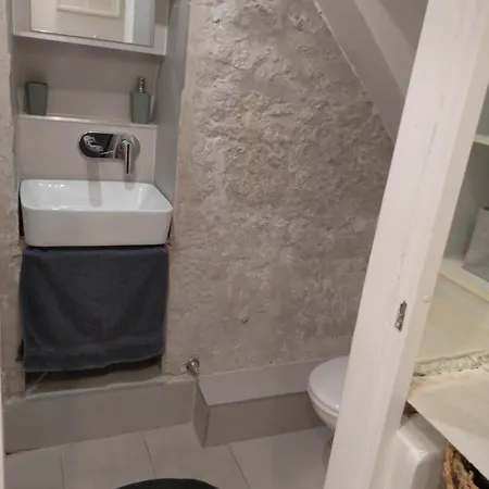 Artist Design Apartment *